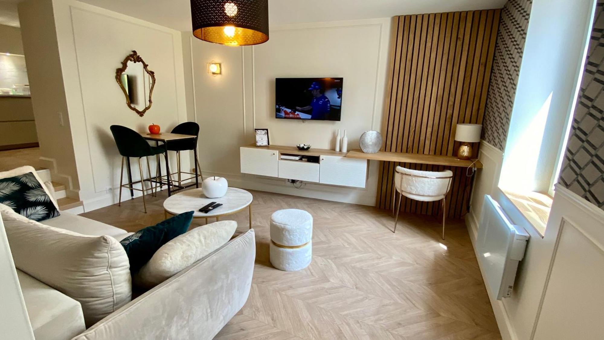 Superbe Appartement Terrasse Et Parking Gratuit Auxerre Exteriör bild
